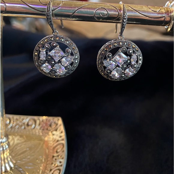 LAVISH BY TJM STERLING SILVER MARCASITE CZ EARRINGS - Picture 6 of 8